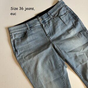 Size 36 Lularoe jeans, light blue, no distressing (183)